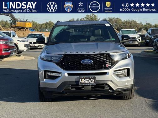 2022 Ford Explorer ST