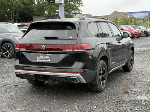 2025 Volkswagen Atlas 2.0T Peak Edition