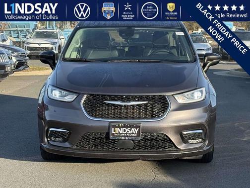 2023 Chrysler Pacifica Hybrid Touring L