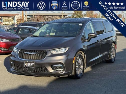 2023 Chrysler Pacifica Hybrid Touring L