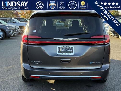 2023 Chrysler Pacifica Hybrid Touring L