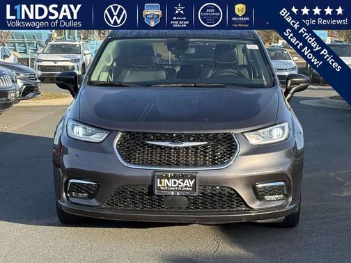 2023 Chrysler Pacifica Hybrid Touring L