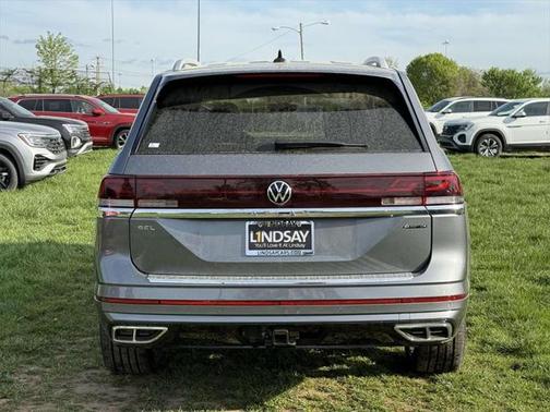 2025 Volkswagen Atlas 2.0T SEL Premium R-Line 4MOTION