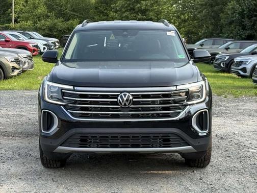2025 Volkswagen Atlas 2.0T SE w/Technology 4MOTION