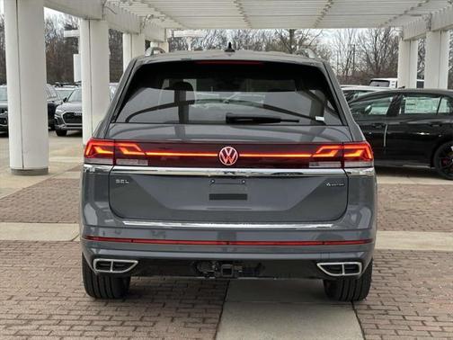 2025 Volkswagen Atlas 2.0T SEL Premium R-Line 4MOTION