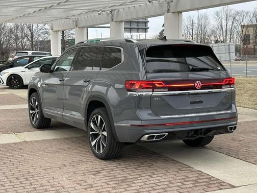 2025 Volkswagen Atlas 2.0T SEL Premium R-Line 4MOTION