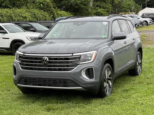 2025 Volkswagen Atlas 2.0T SE w/Technology 4MOTION