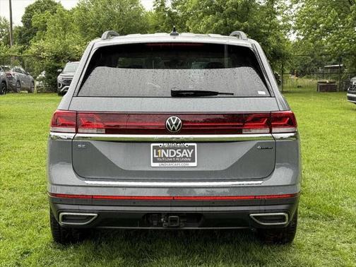 2025 Volkswagen Atlas 2.0T SE w/Technology 4MOTION