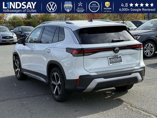 2026 Volkswagen Tiguan 2.0T SE