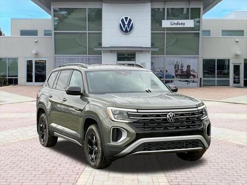 2025 Volkswagen Atlas 2.0T Peak Edition