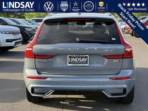 2023 Volvo XC60 B5 Plus Dark Theme
