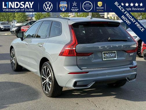 2023 Volvo XC60 B5 Plus Dark Theme