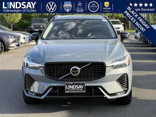 2023 Volvo XC60 B5 Plus Dark Theme