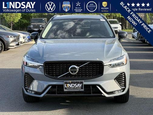 2023 Volvo XC60 B5 Plus Dark Theme