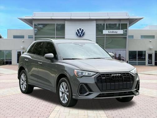 2022 Audi Q3 45 S line Premium