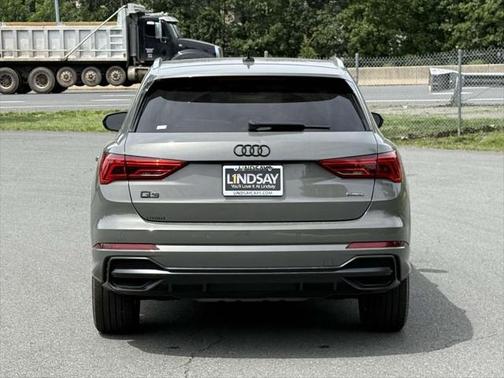 2022 Audi Q3 45 S line Premium