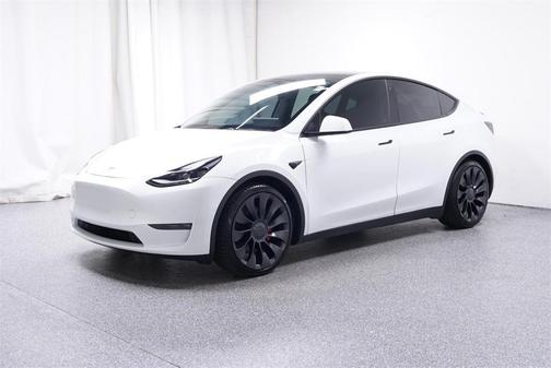 Photo 4 of 34 of 2022 Tesla Model Y Performance