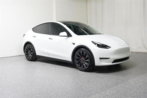 Photo 1 of 34 of 2022 Tesla Model Y Performance