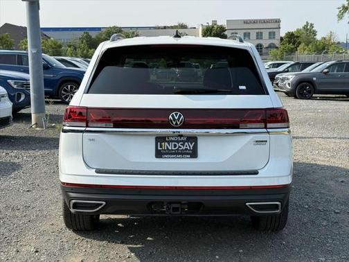 2025 Volkswagen Atlas 2.0T SE w/Technology 4MOTION