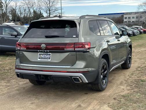 2025 Volkswagen Atlas 2.0T Peak Edition