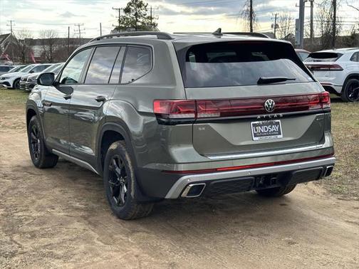 2025 Volkswagen Atlas 2.0T Peak Edition