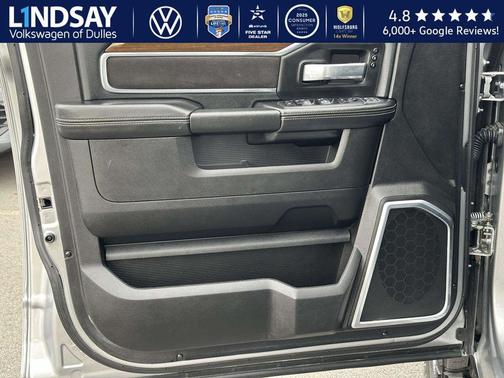 2024 RAM 2500 Laramie Crew Cab 4x4 6'4' Box