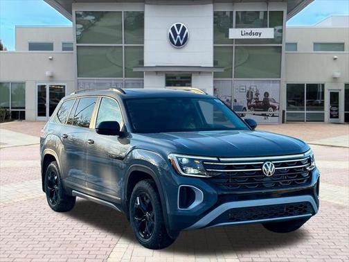 2025 Volkswagen Atlas 2.0T Peak Edition