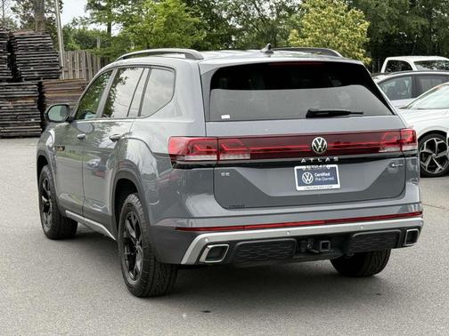 2024 Volkswagen Atlas 2.0T SE w/Technology 4MOTION