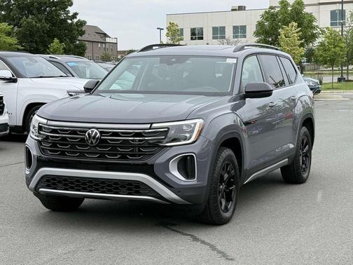 2024 Volkswagen Atlas 2.0T SE w/Technology 4MOTION