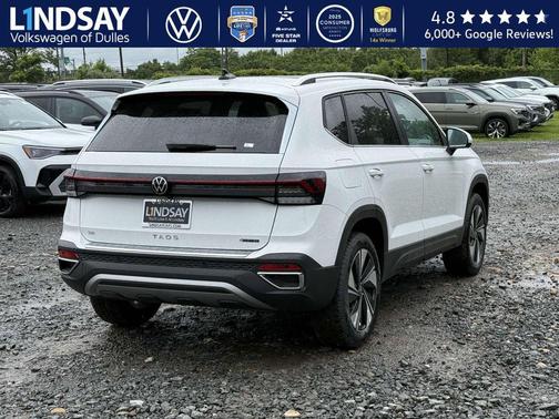 2025 Volkswagen Taos 1.5T SE