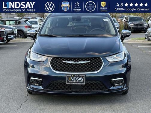 2023 Chrysler Pacifica Hybrid Limited