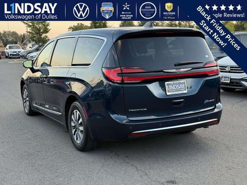 2023 Chrysler Pacifica Hybrid Limited