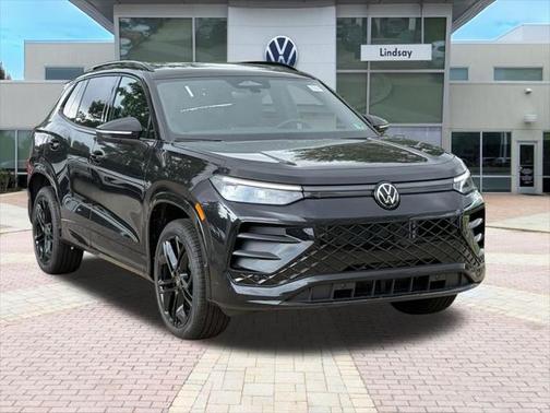 2025 Volkswagen Tiguan 2.0T SE R-Line Black 4MOTION