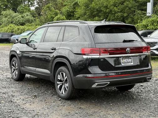 2025 Volkswagen Atlas 2.0T SE