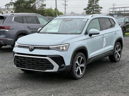 2025 Volkswagen Taos 1.5T SEL