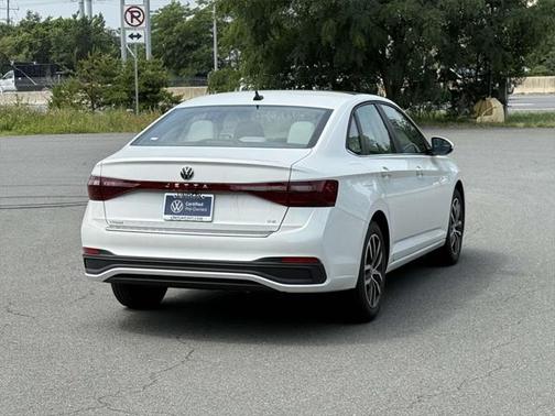 2025 Volkswagen Jetta 1.5T SE