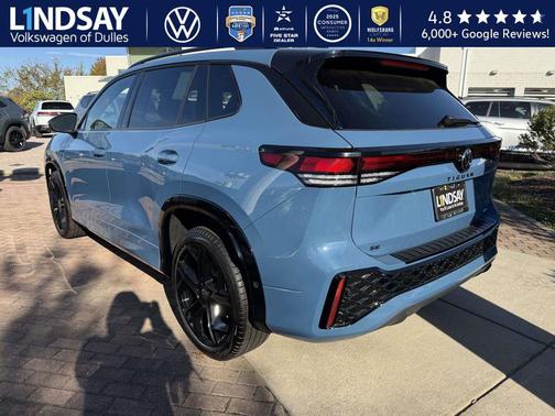 2025 Volkswagen Tiguan 2.0T SE R-Line Black 4MOTION