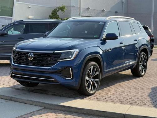 2025 Volkswagen Atlas 2.0T SEL Premium R-Line 4MOTION