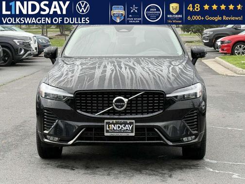 2023 Volvo XC60 B5 Plus Dark Theme