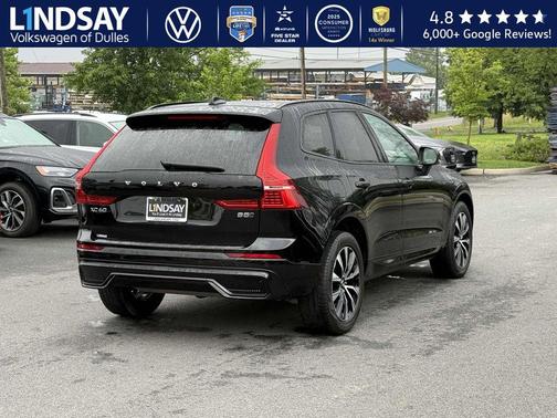 2023 Volvo XC60 B5 Plus Dark Theme