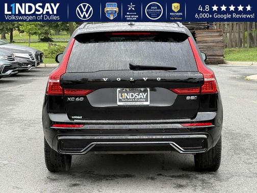 2023 Volvo XC60 B5 Plus Dark Theme
