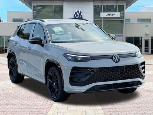 2025 Volkswagen Tiguan 2.0T SE R-Line Black 4MOTION