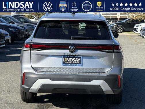 2025 Volkswagen Tiguan 2.0T SE