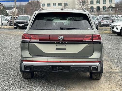 2025 Volkswagen Atlas 2.0T Peak Edition