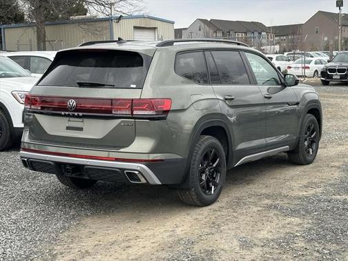 2025 Volkswagen Atlas 2.0T Peak Edition
