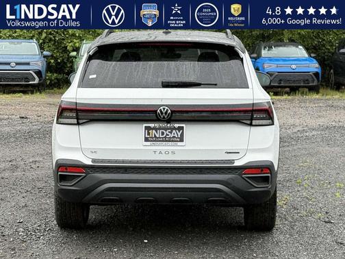2025 Volkswagen Taos 1.5T SE Black