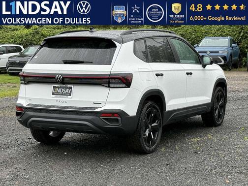 2025 Volkswagen Taos 1.5T SE Black