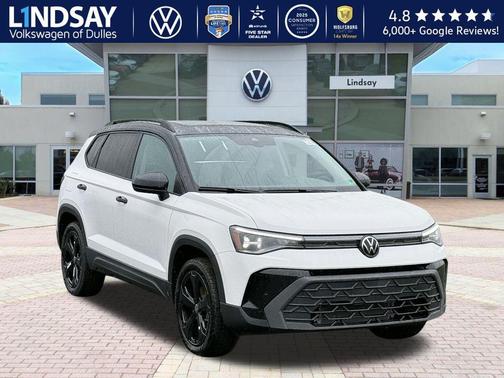2025 Volkswagen Taos 1.5T SE Black
