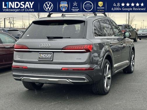 2023 Audi Q7 55 Premium Plus