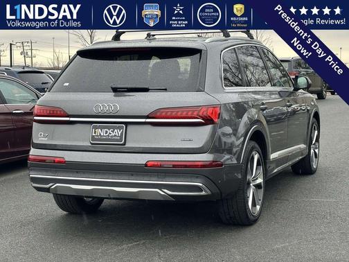2023 Audi Q7 55 Premium Plus